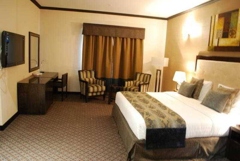 London Crown Hotel ドバイ エクステリア 写真