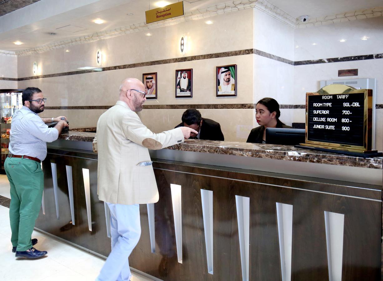 London Crown Hotel ドバイ エクステリア 写真