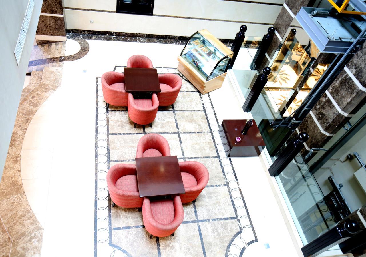 London Crown Hotel ドバイ エクステリア 写真